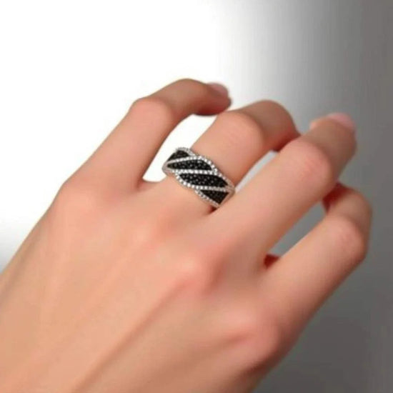 Women's 14K white gold plated sterling silver ring with round black diamonds size 7
