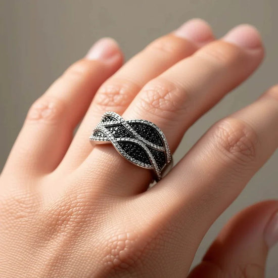 14K white gold plated sterling silver women's designer ring with sparkling diamonds size 7